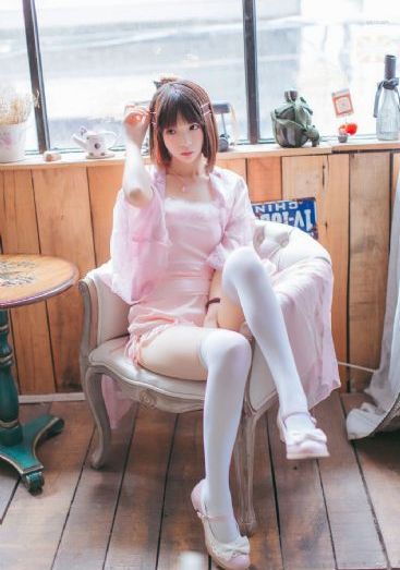 魅魔双腿夹住腰部榨汁的导演是谁