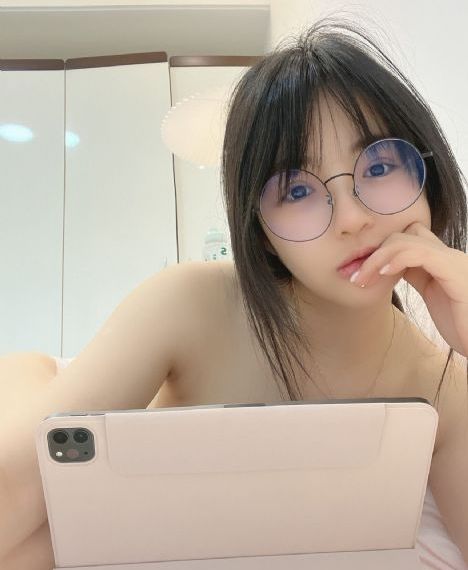 裙底下的野兽